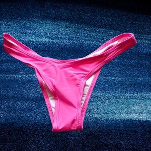 HOT PINK HIGH WAISTED BIKINI BOTTOM SIZE S